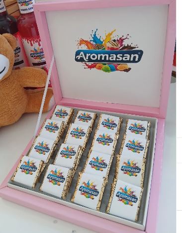 50 mit Logo bedruckte Pralinen – ein süßer Ausdruck des Unternehmensprestiges ürün görseli